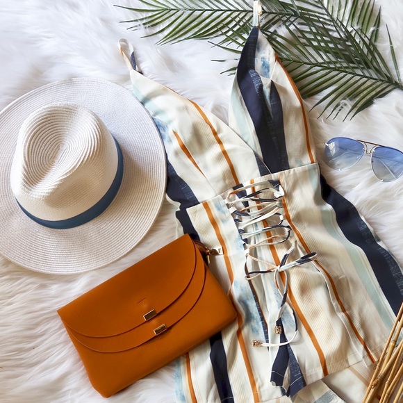 NEW COLOR: DARK OLIVE- Modern Chic Everyday Clutch - Picture 3 of 7